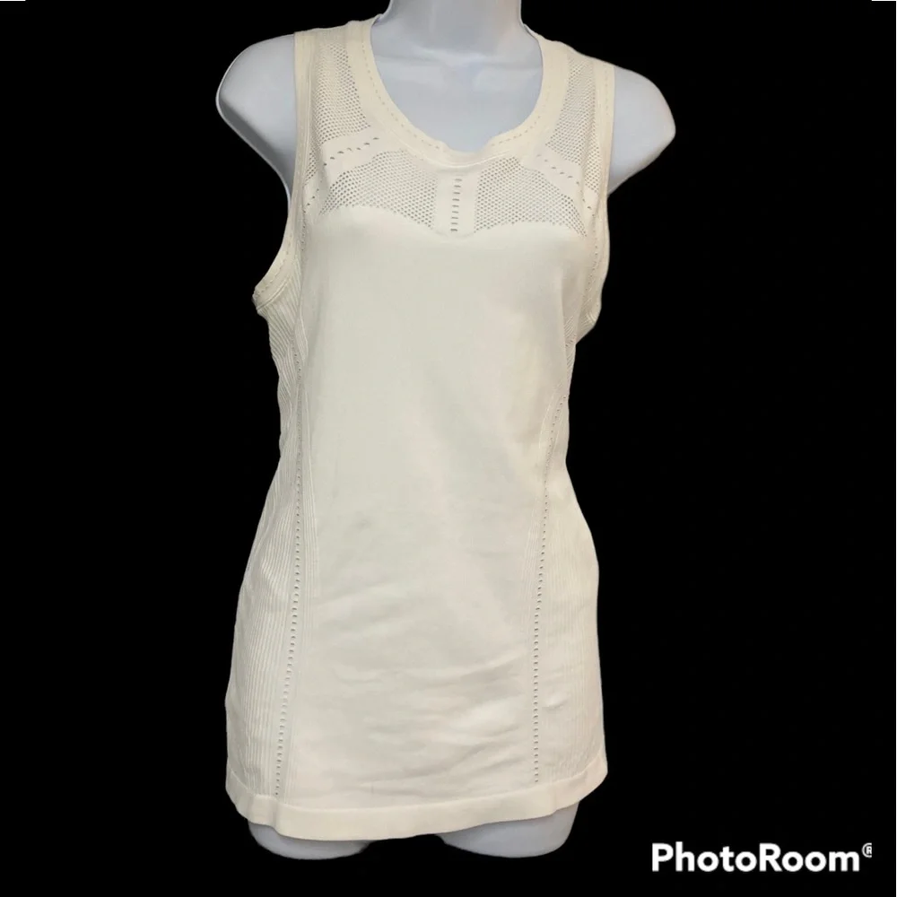 🎈Host pick!!! Athleta Mesh Laser Cut Detail Tank - Picture 1 of 2